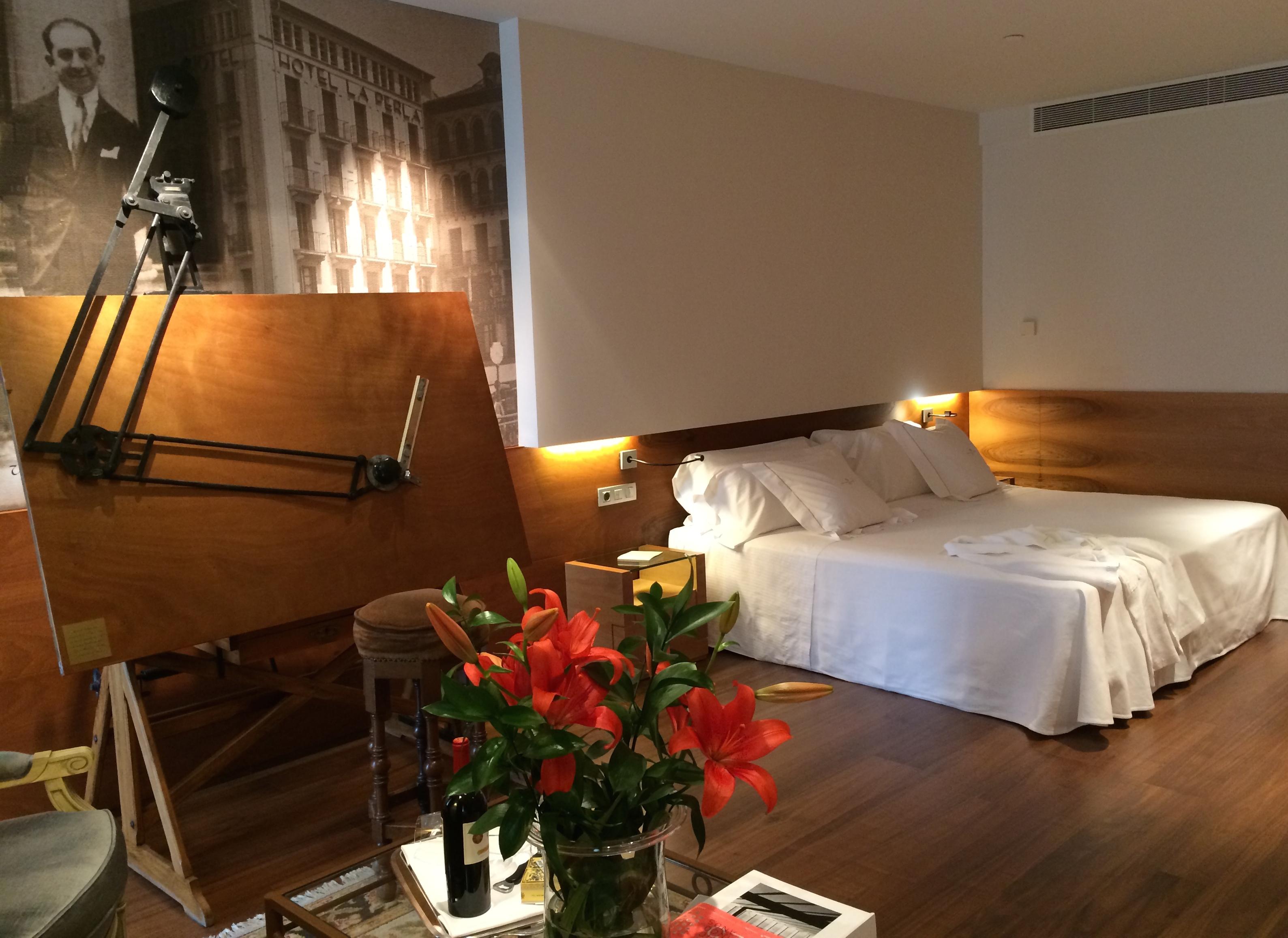 グラン ホテル ラ ペルラ パンプローナ エクステリア 写真 A room at Hotel Hesperia Madrid